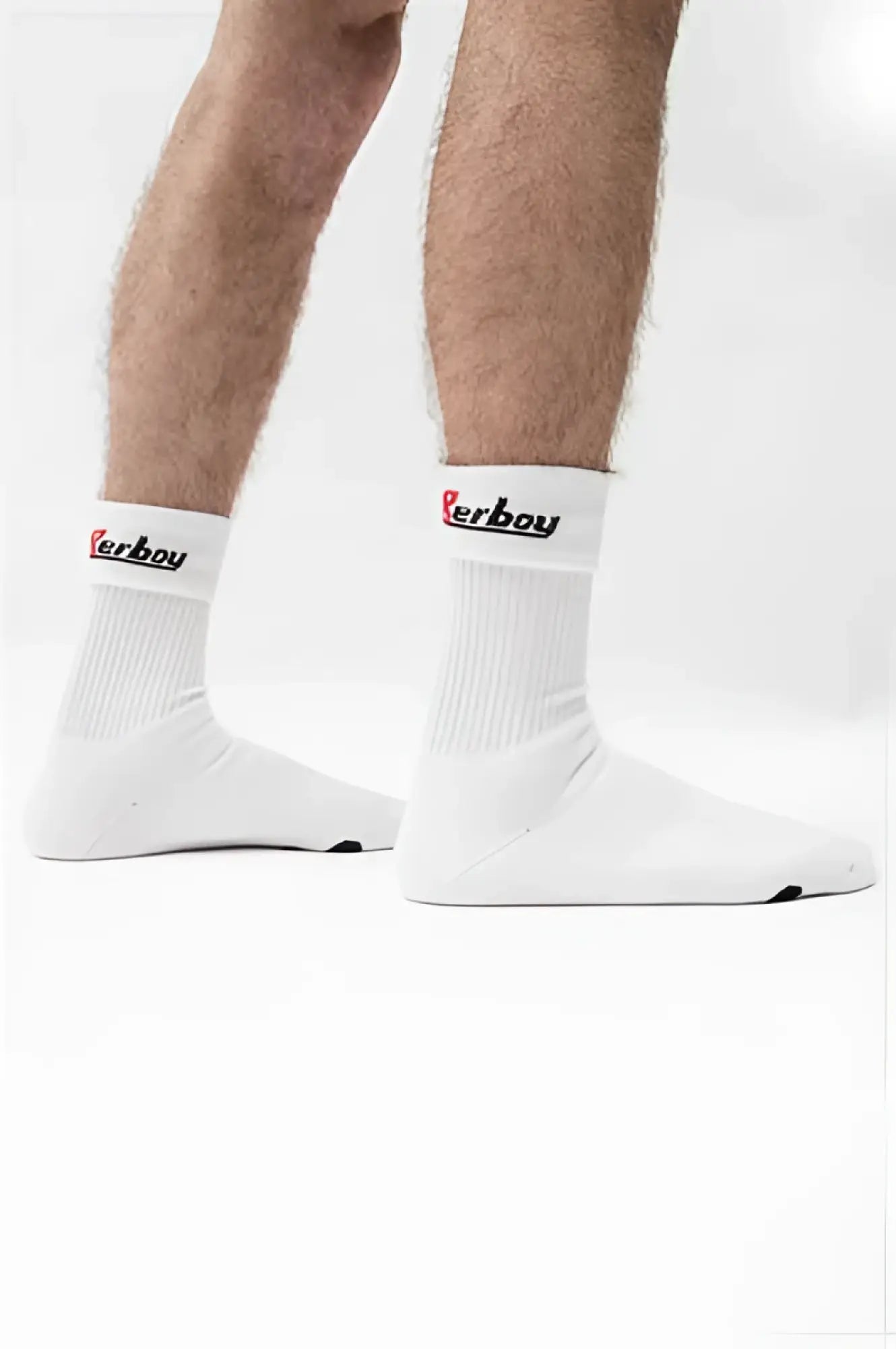 White crew socks with ribbed cuff and kerboy logo in black and red for size 39-42 sk8erboy puppy socks