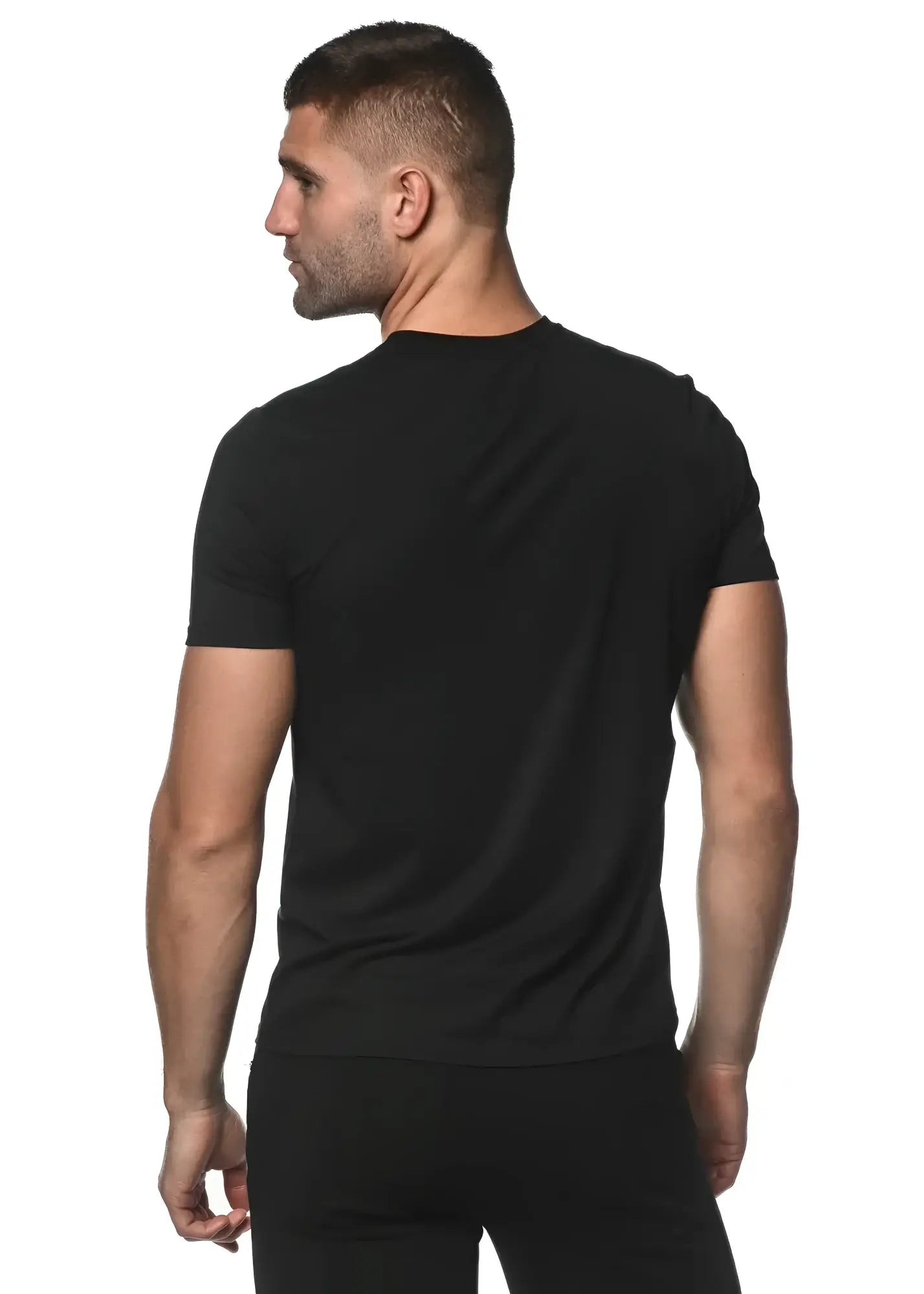 Black sorona short-sleeved crew neck t-shirt made from breathable fabric for casual and active wear