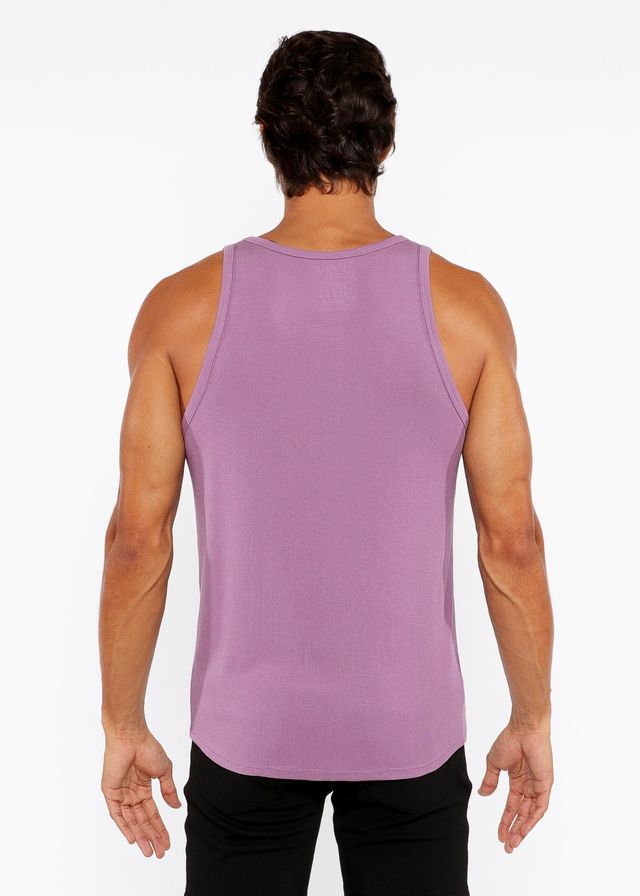 GERIPPTES MODAL-TANK