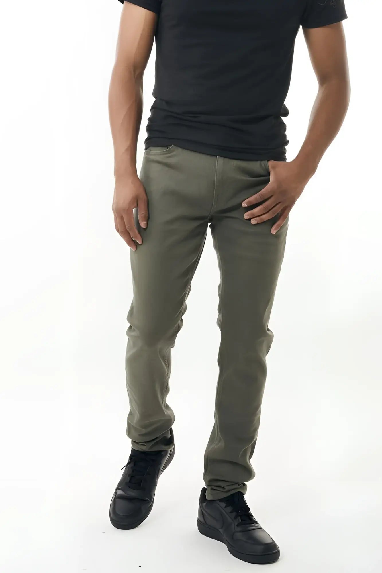 Olive green slim-fit stretch twill pant made of stretchy material for comfortable wear