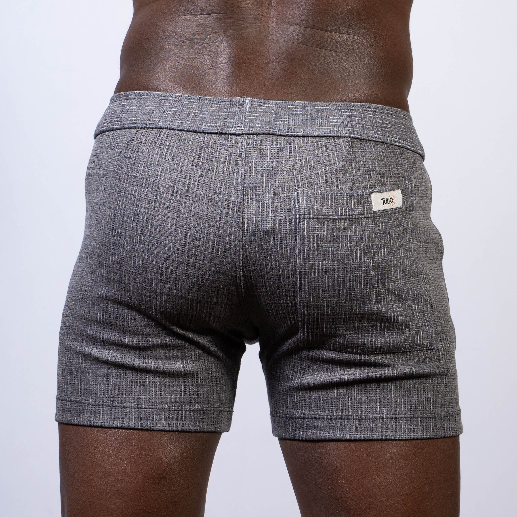 Shorts mit abstrakter Leinenstruktur