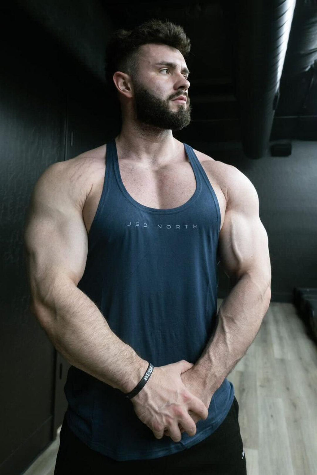 Jed North Klassischer Bodybuilding-Racerback-Stringer – Marineblau