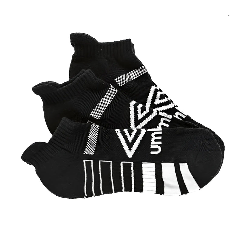 Umbro 3 pack low cut black athletic ankle socks with white geometric patterns size 7-12 in cotton blend