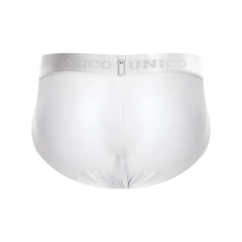 White unico men’s briefs with silver elastic waistband featuring the brand logo in cristalino m22 style color white