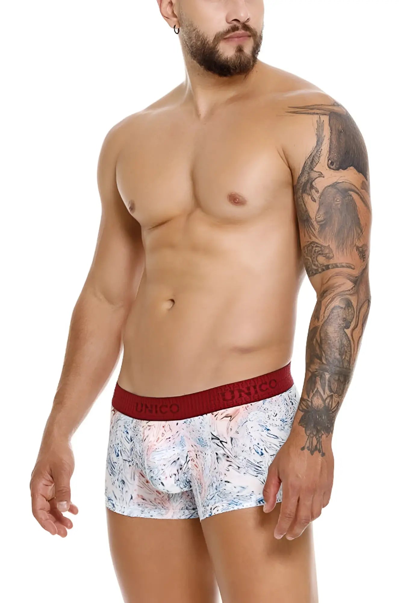 White boxer briefs with marbled pink blue and gray pattern and red unico elastic waistband model unico 25020100103 rizo trunks