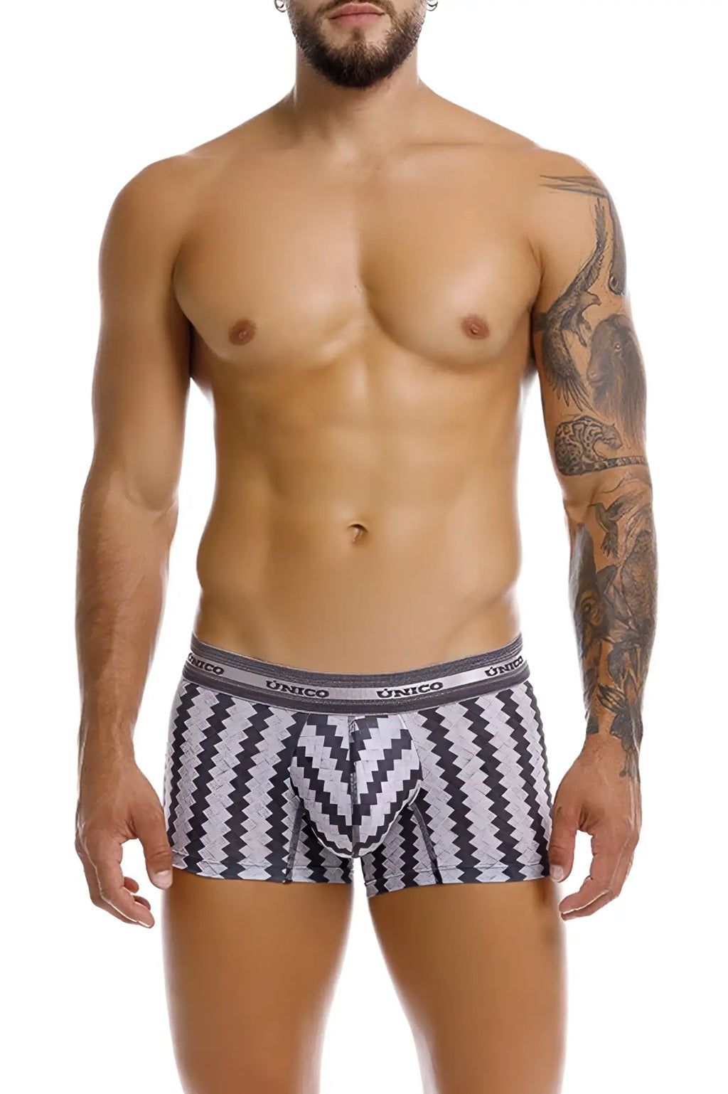 Unico 25040100118 tricotosa trunks with black and white zigzag pattern and gray elastic waistband with unico brand name
