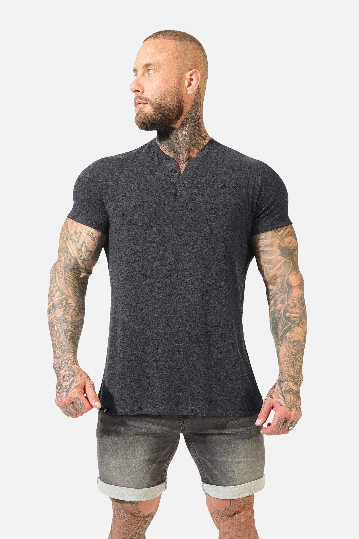 Henley-T-Shirt mit muskulösem Schnitt - Schwarz